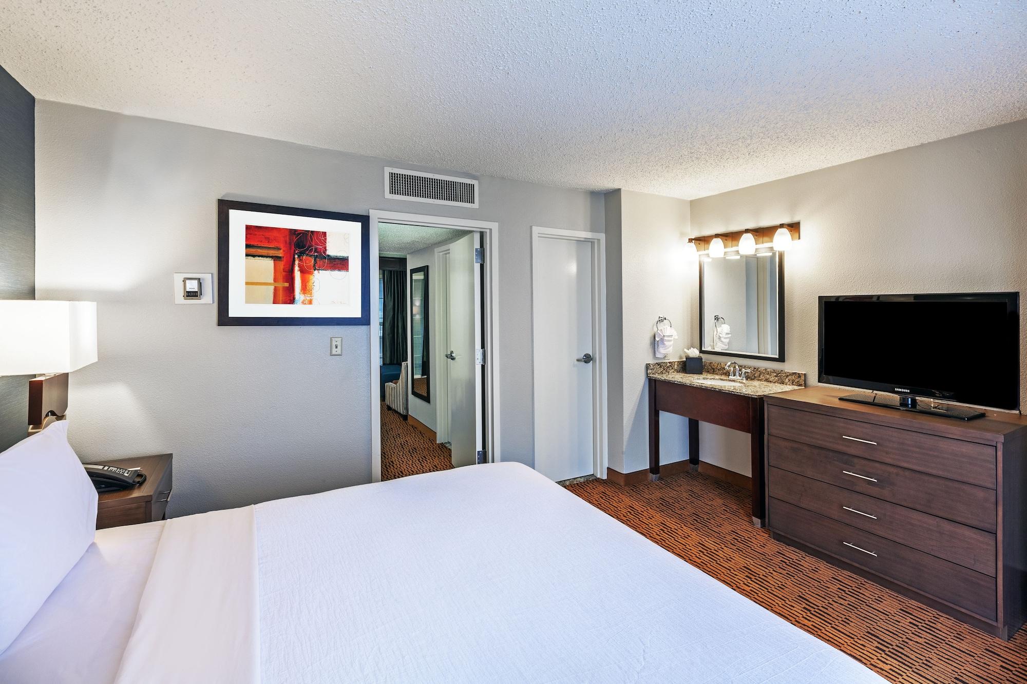 Embassy Suites By Hilton Dallas Market Center Luaran gambar