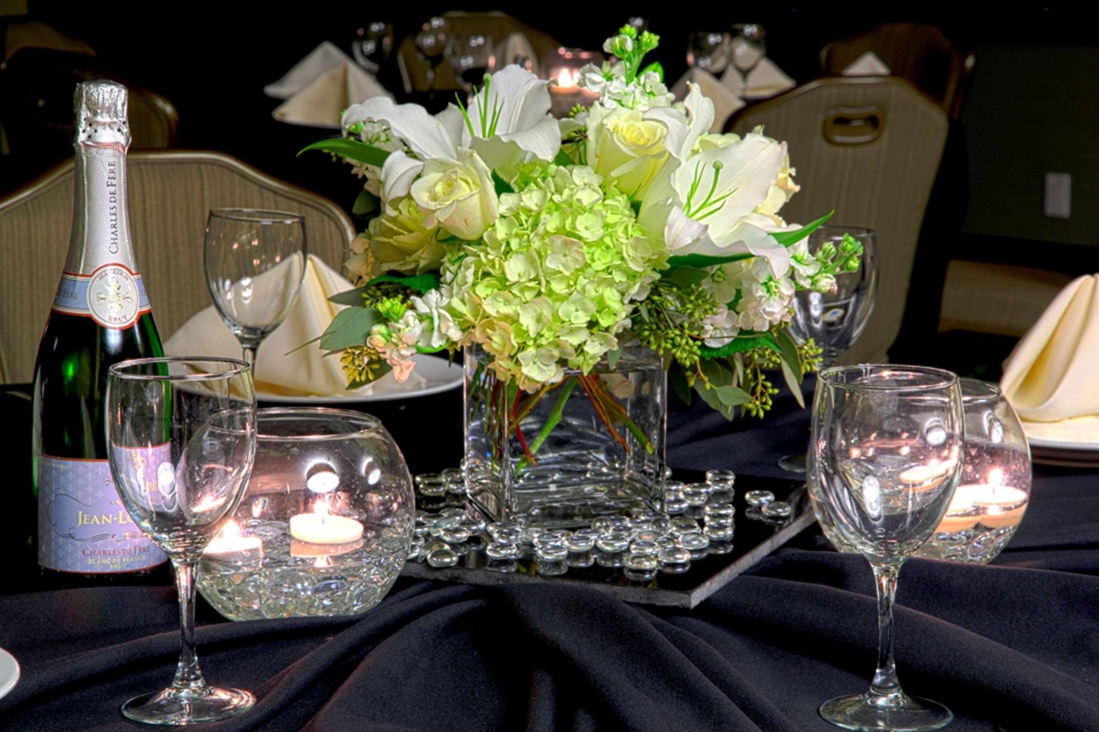 Embassy Suites By Hilton Dallas Market Center Luaran gambar