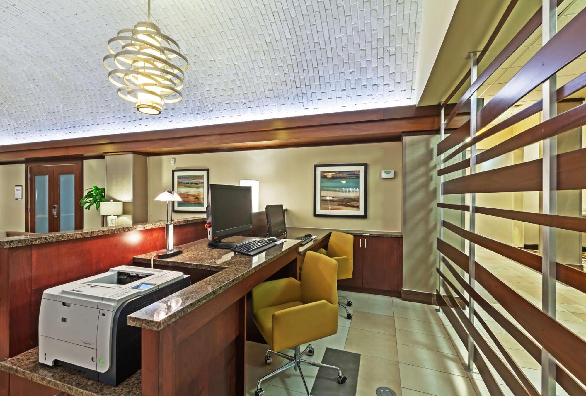 Embassy Suites By Hilton Dallas Market Center Luaran gambar