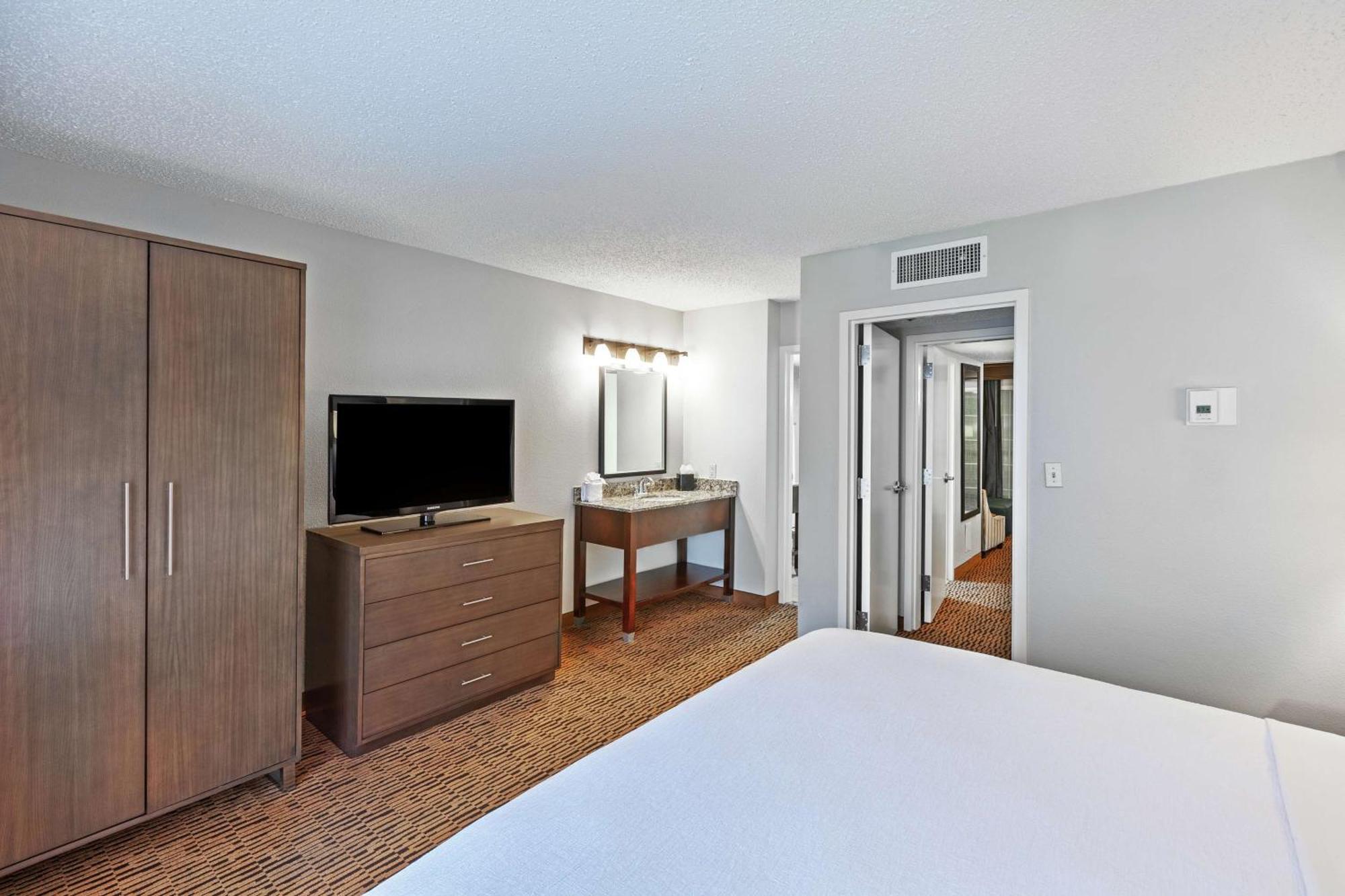 Embassy Suites By Hilton Dallas Market Center Luaran gambar