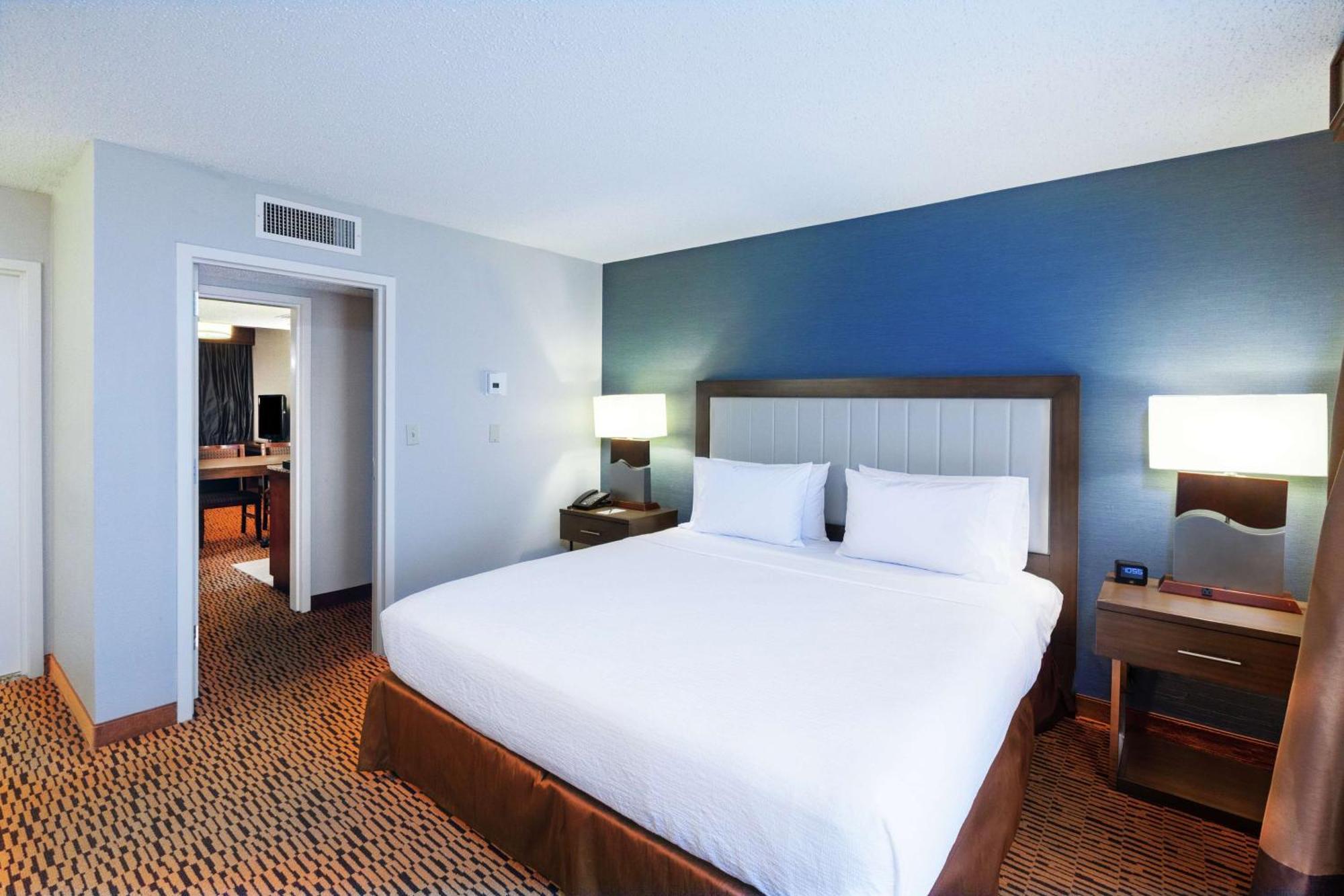 Embassy Suites By Hilton Dallas Market Center Luaran gambar