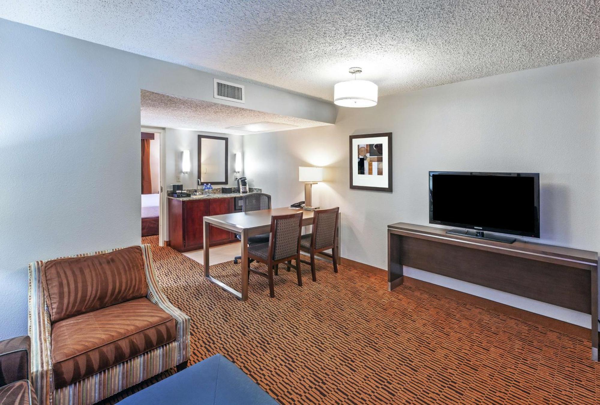 Embassy Suites By Hilton Dallas Market Center Luaran gambar