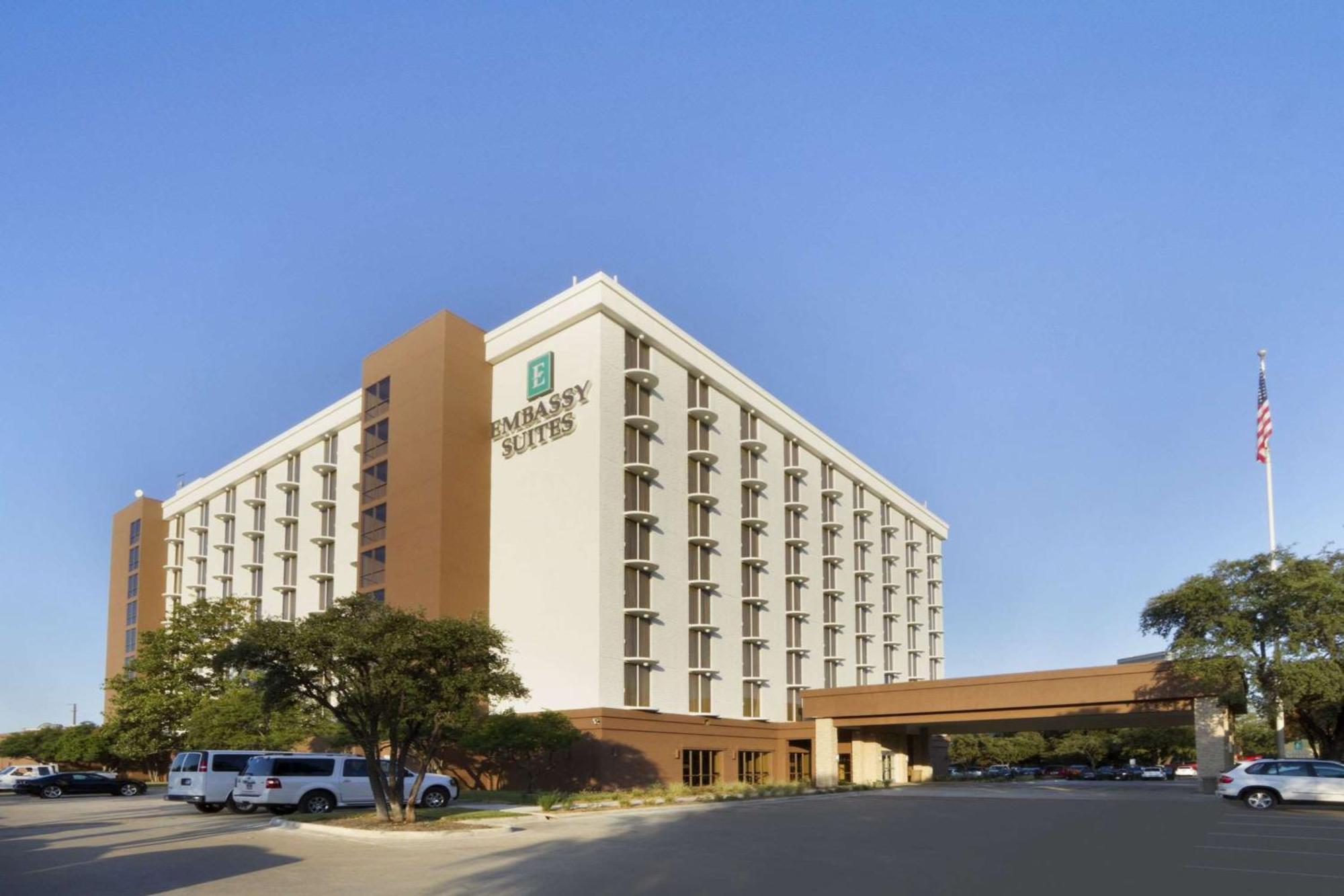 Embassy Suites By Hilton Dallas Market Center Luaran gambar